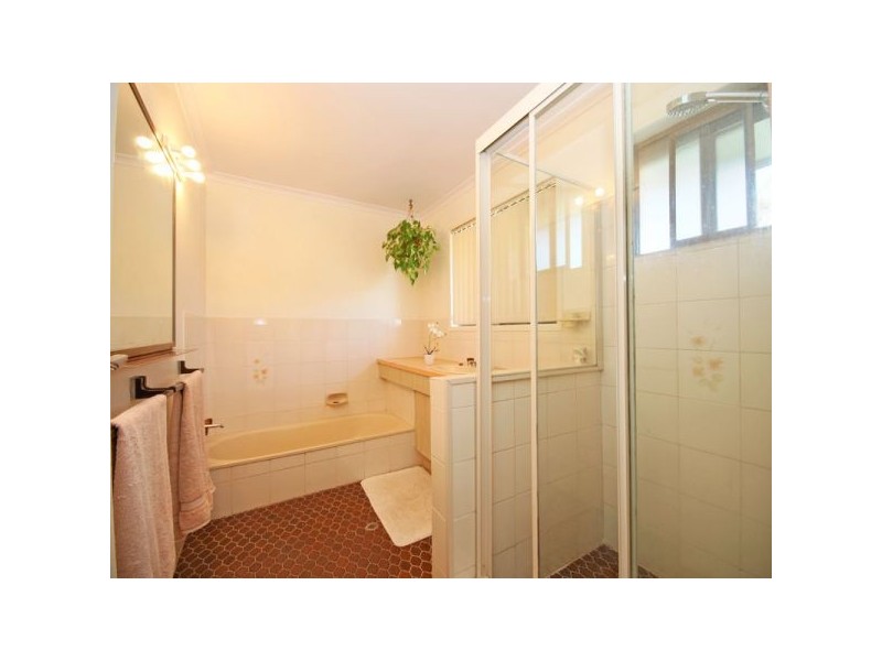 67 Sunnyside Road, Newport QLD 4020