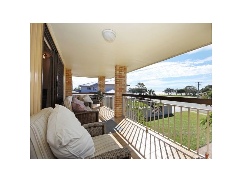 67 Sunnyside Road, Newport QLD 4020