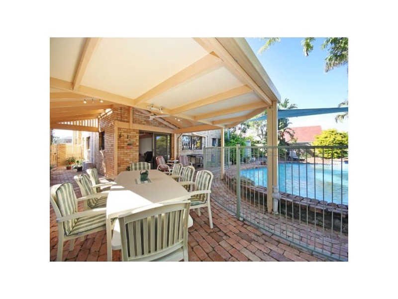 67 Sunnyside Road, Newport QLD 4020