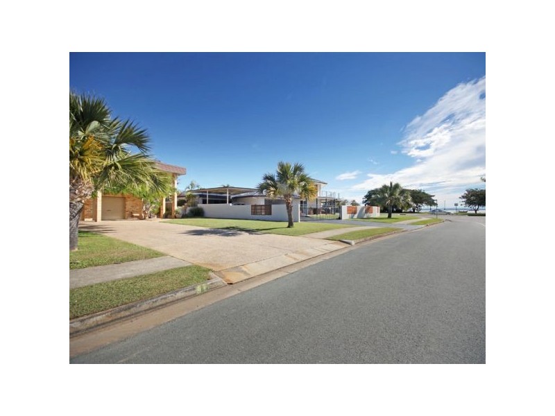 67 Sunnyside Road, Newport QLD 4020