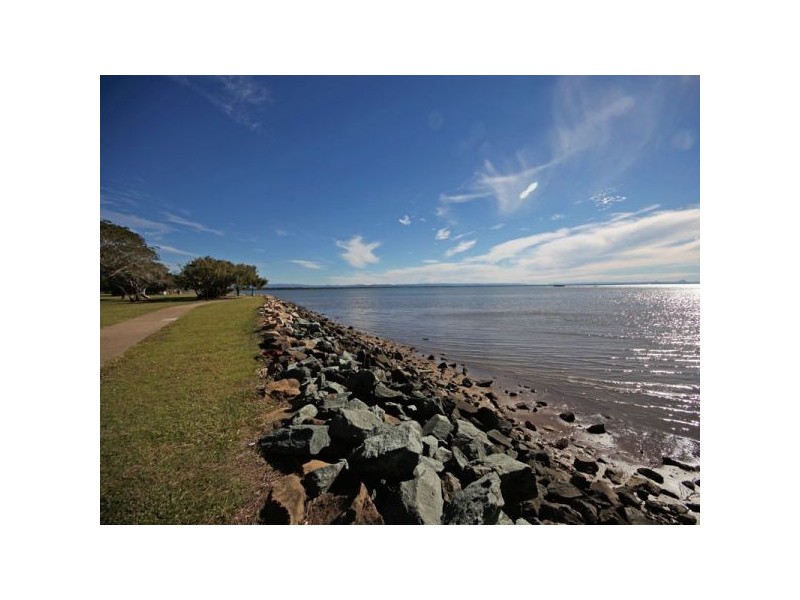 67 Sunnyside Road, Newport QLD 4020