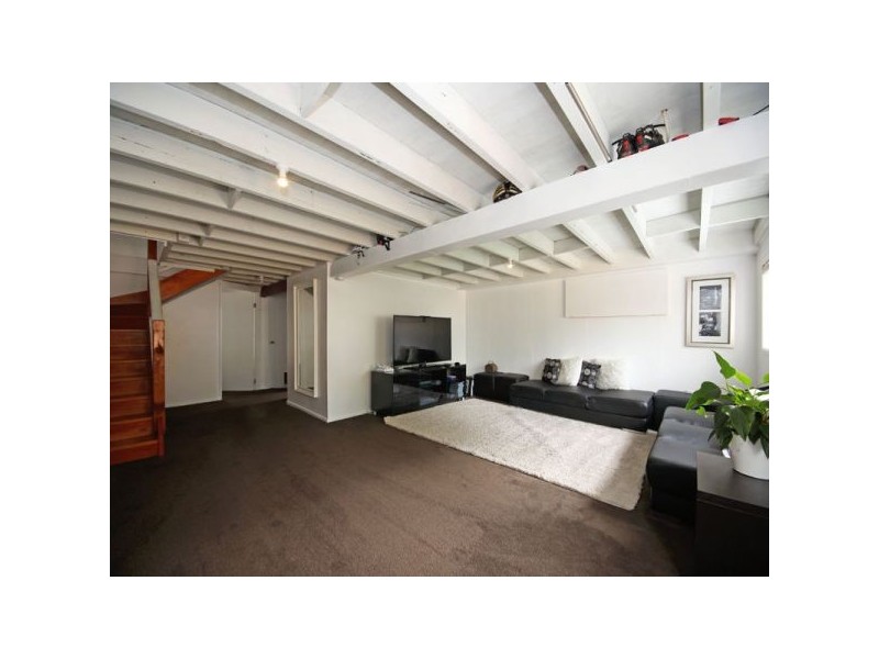 23 Mclennan St, Woody Point QLD 4019