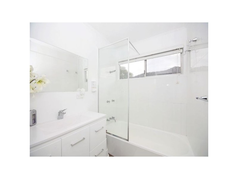 23 Mclennan St, Woody Point QLD 4019