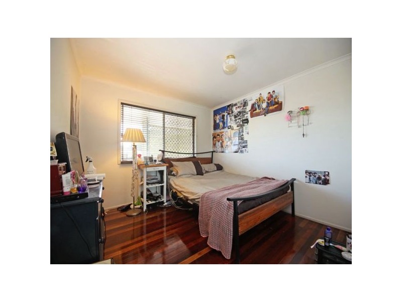 57 Deans Street East, Margate QLD 4019