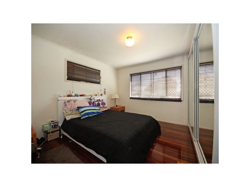 57 Deans Street East, Margate QLD 4019