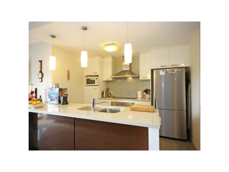 17/1-3 Sydney Street, Redcliffe QLD 4020