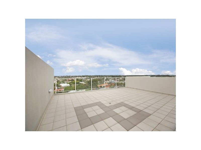 17/1-3 Sydney Street, Redcliffe QLD 4020