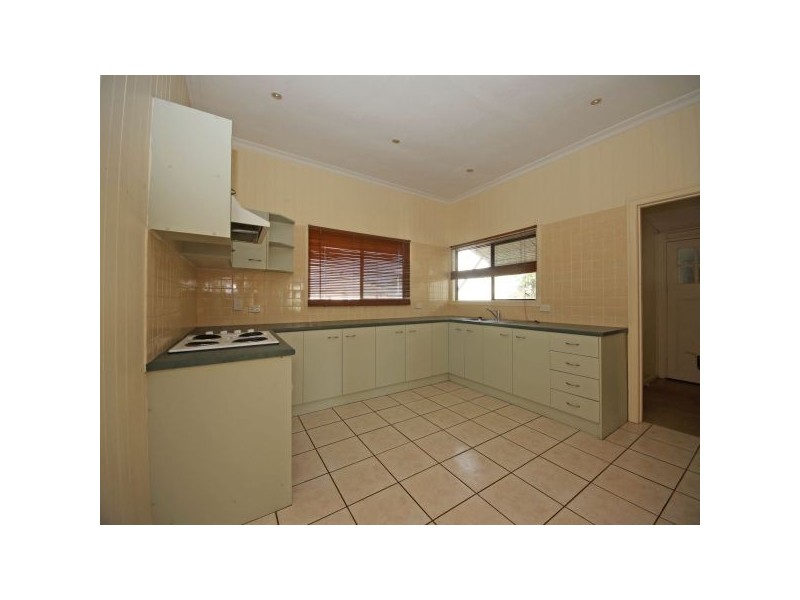 1 Mclennan St, Woody Point QLD 4019