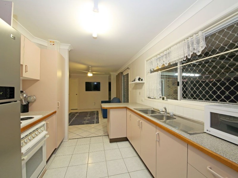 8 Tamara Place, Deception Bay QLD 4508