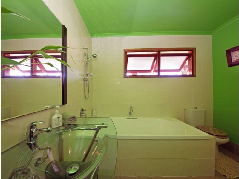 12 Alice Street, Clontarf QLD 4019