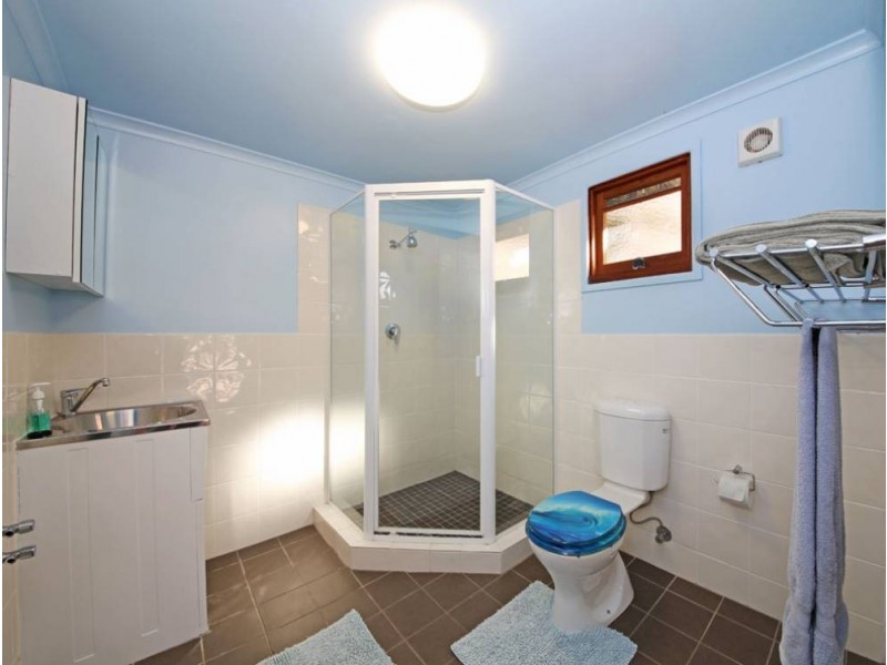 12 Alice Street, Clontarf QLD 4019