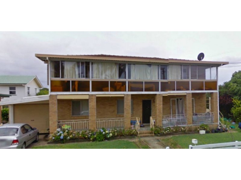 2/4 Rotary Cres, Redcliffe QLD 4020