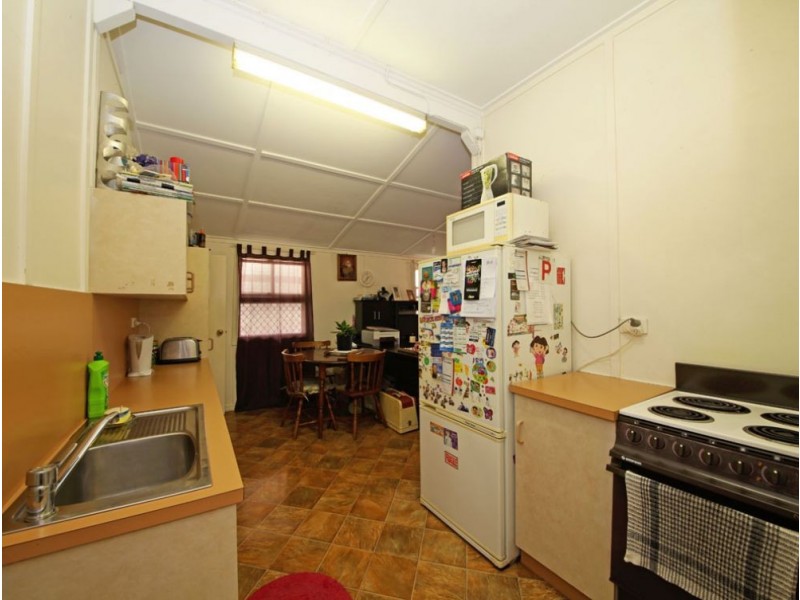 6 Keenan Street, Margate QLD 4019
