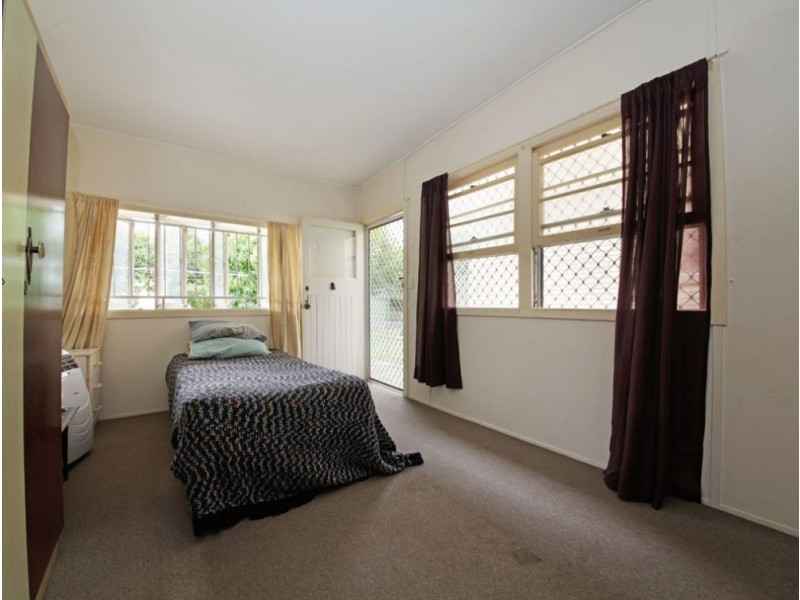 6 Keenan Street, Margate QLD 4019