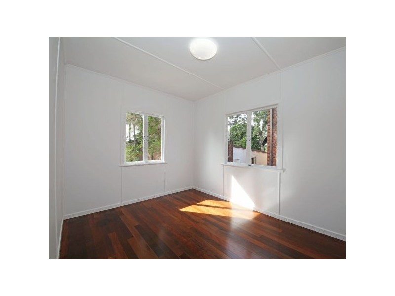 17 Beck Street, Clontarf QLD 4019