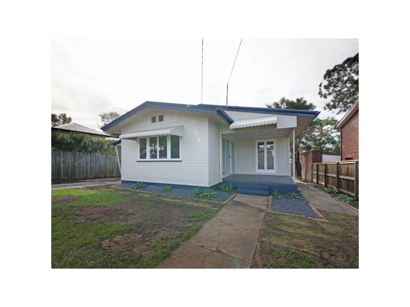 17 Beck Street, Clontarf QLD 4019