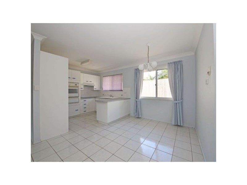 27 Magnolia Street, Margate QLD 4019