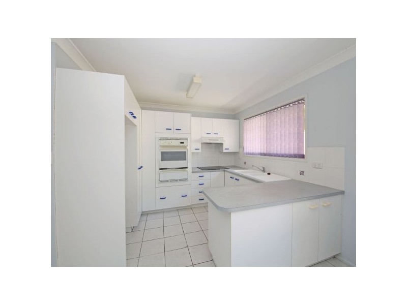 27 Magnolia Street, Margate QLD 4019