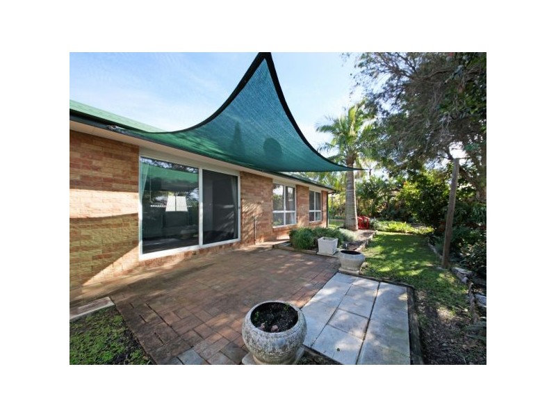 27 Magnolia Street, Margate QLD 4019