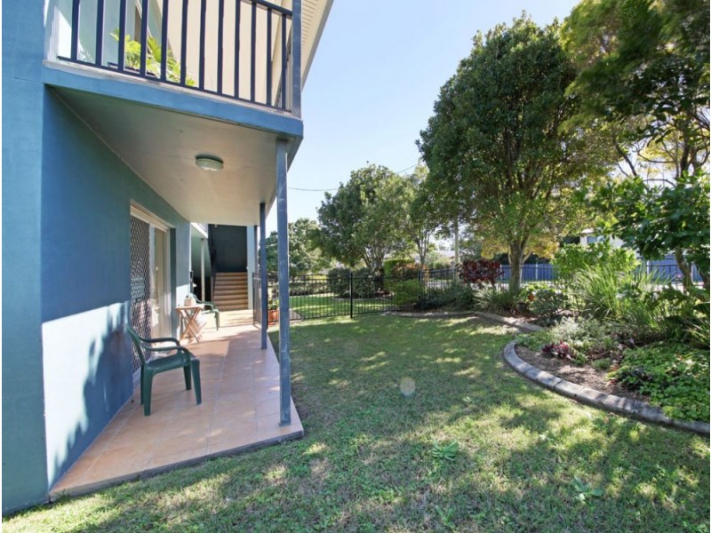 1/17 Bailey Street, Woody Point QLD 4019