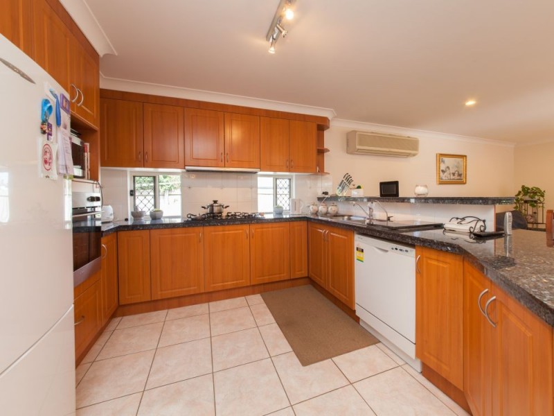 2 Cooktown Court, Deception Bay QLD 4508