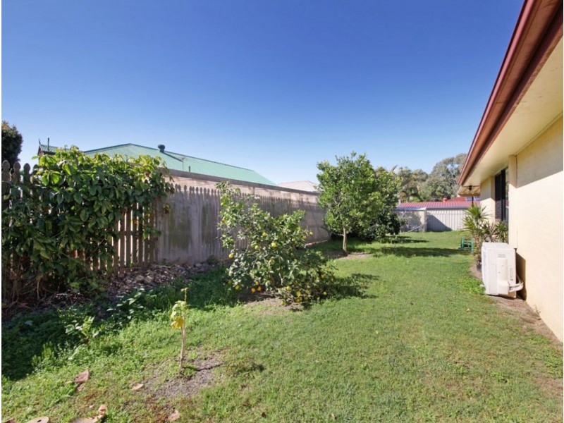6 Mcarthur Court, Rothwell QLD 4022