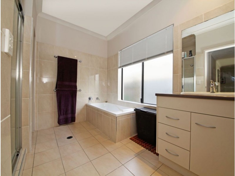 21 Saltwater Drive, Rothwell QLD 4022