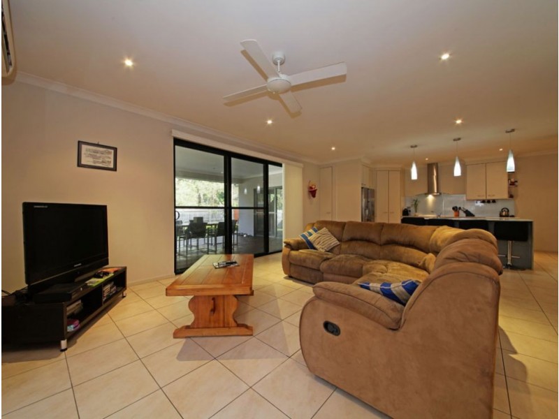 21 Saltwater Drive, Rothwell QLD 4022