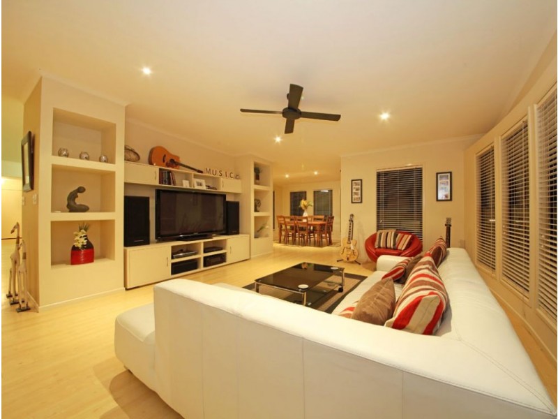 66 Fleet Drive, Kippa-ring QLD 4021