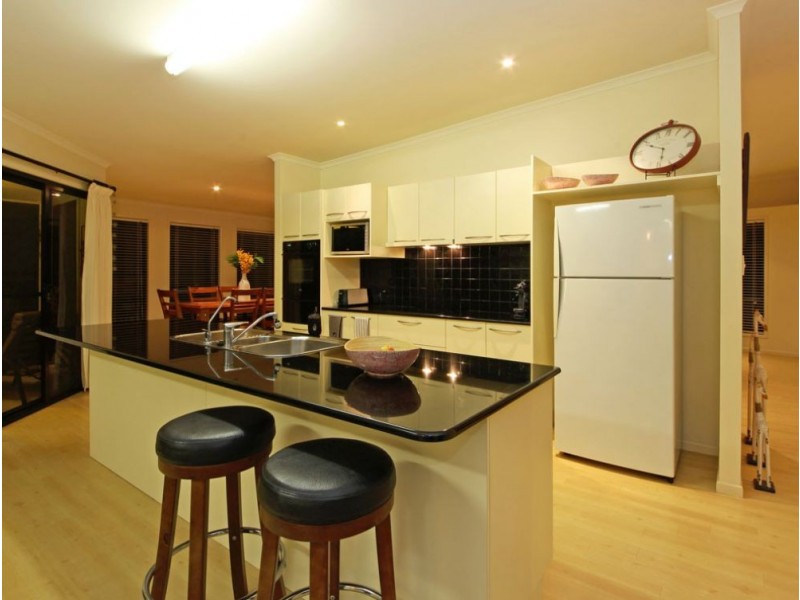 66 Fleet Drive, Kippa-ring QLD 4021