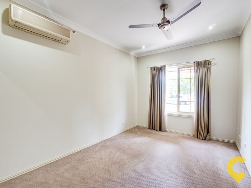 30 Oakmont Street, Rothwell QLD 4022