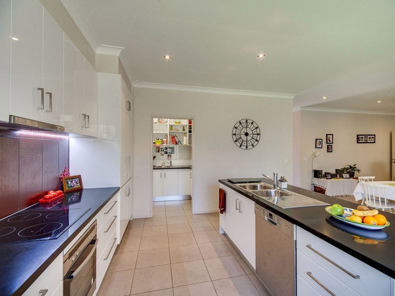 16 Bentley Court, Joyner QLD 4500