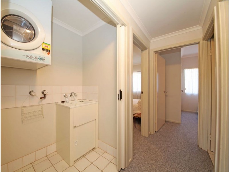 4/162 Prince Edward Pde, Scarborough QLD 4020