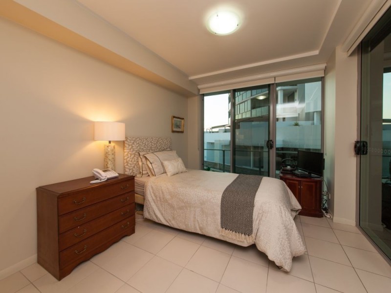 203/6-12 Oxley Avenue, Woody Point QLD 4019