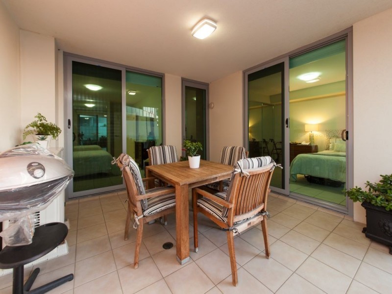 203/6-12 Oxley Avenue, Woody Point QLD 4019