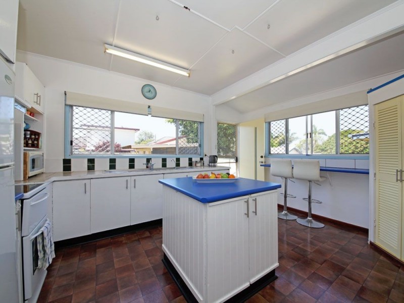 3 Cathie Street, Clontarf QLD 4019