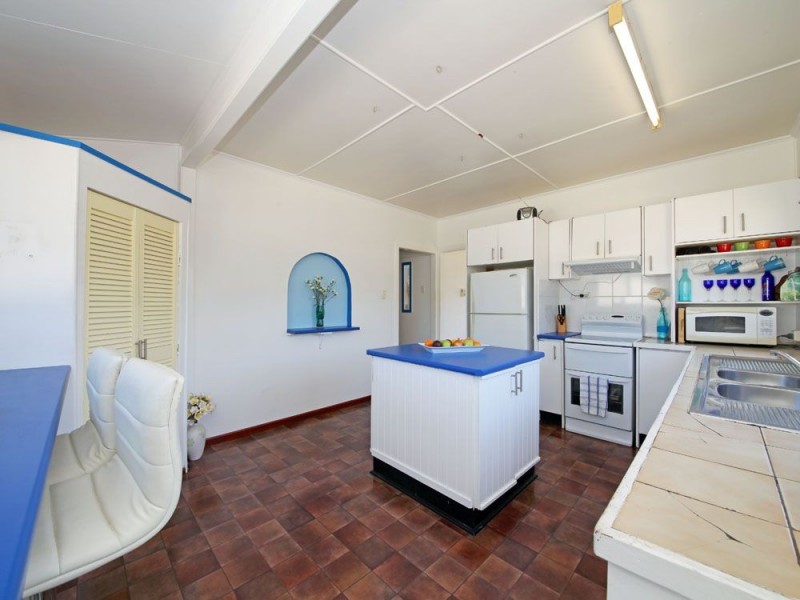 3 Cathie Street, Clontarf QLD 4019