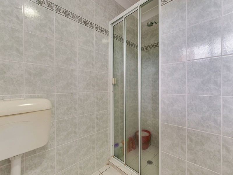 4/53 Ellen St, Woody Point QLD 4019