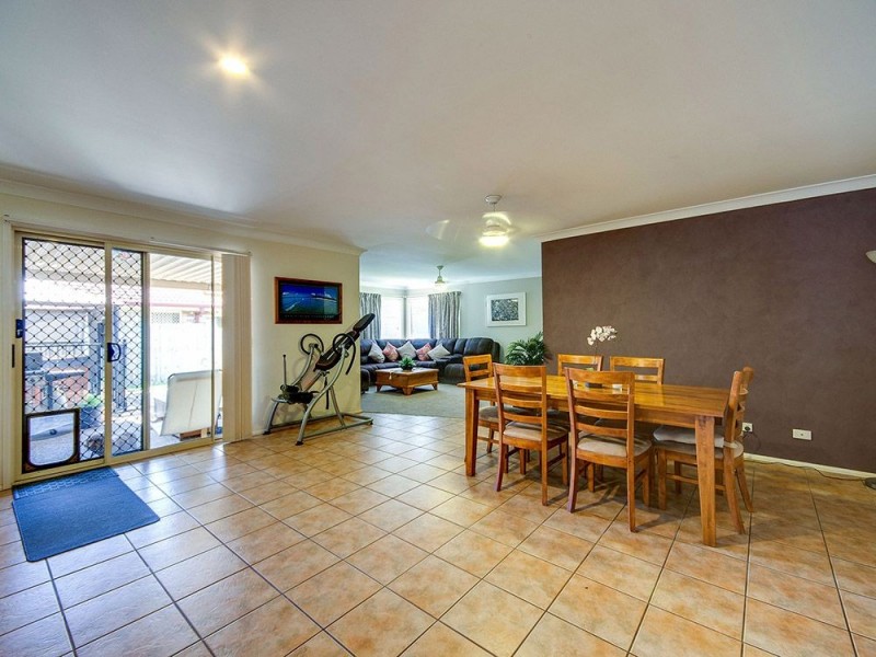 15 Flintwood Street, Warner QLD 4500