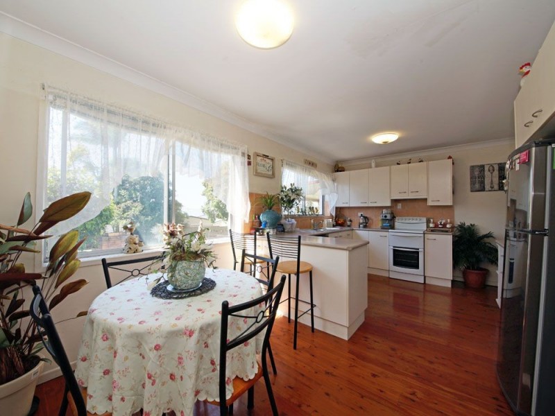 16 Hibiscus Avenue, Redcliffe QLD 4020