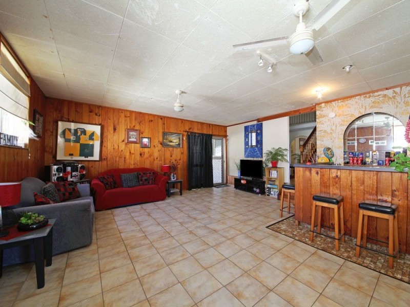 16 Hibiscus Avenue, Redcliffe QLD 4020