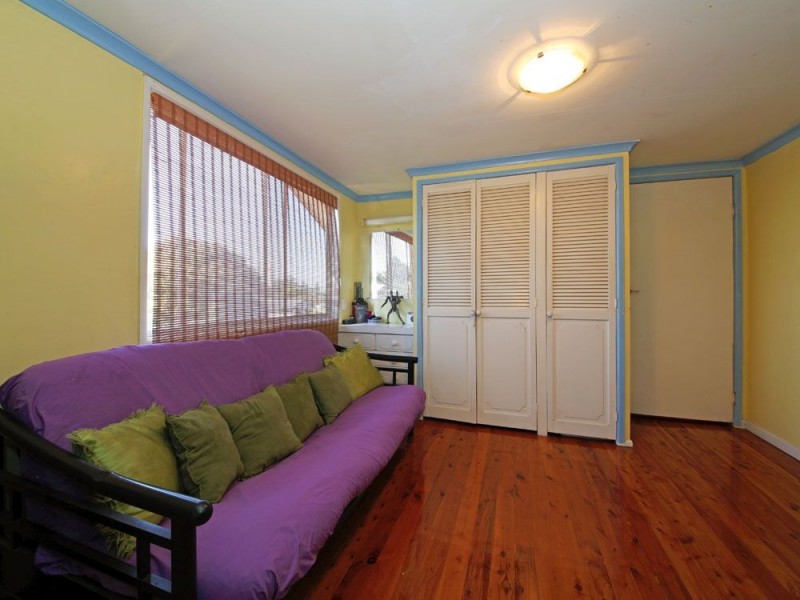 16 Hibiscus Avenue, Redcliffe QLD 4020