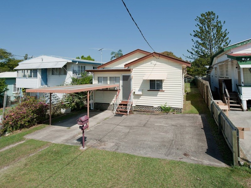 13 Dover Road, Margate QLD 4019