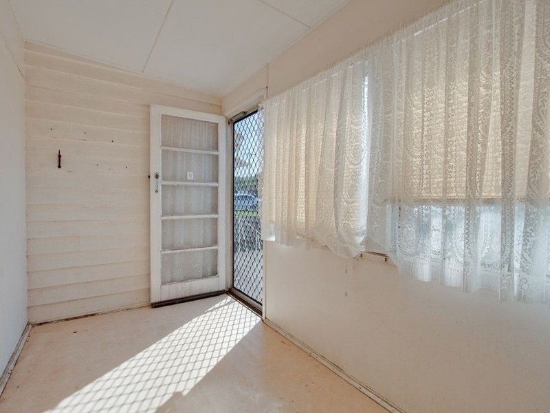 13 Dover Road, Margate QLD 4019