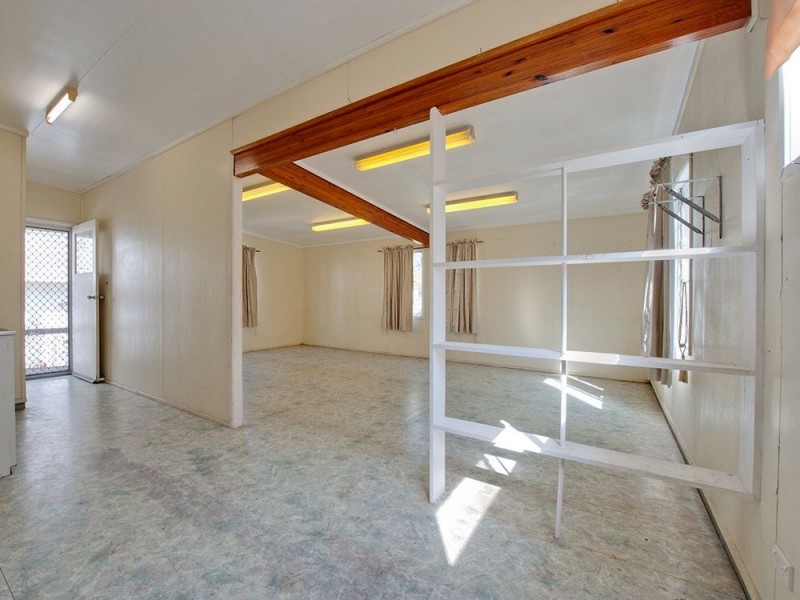 13 Dover Road, Margate QLD 4019