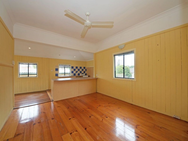 24 John St, Redcliffe QLD 4020