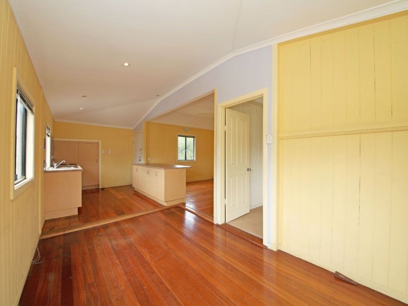 24 John St, Redcliffe QLD 4020