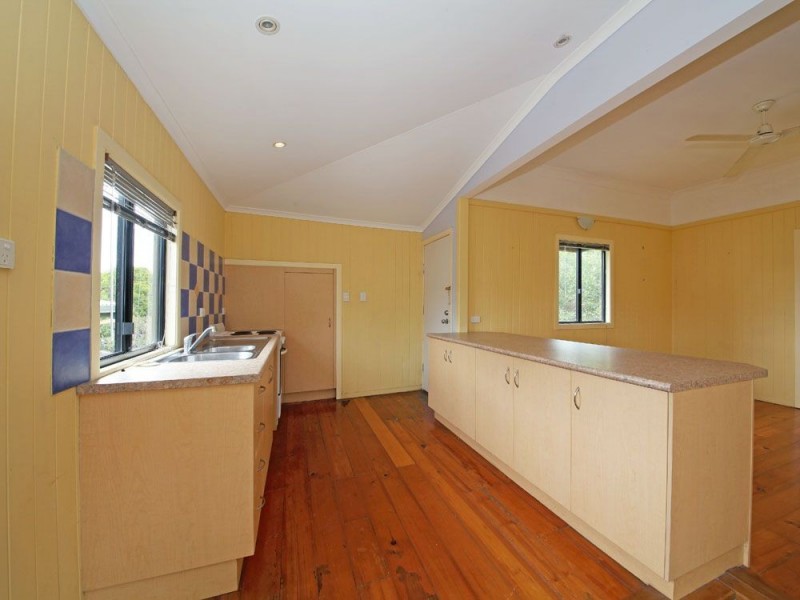 24 John St, Redcliffe QLD 4020