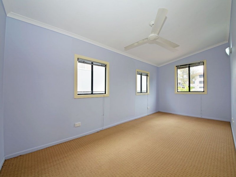 24 John St, Redcliffe QLD 4020