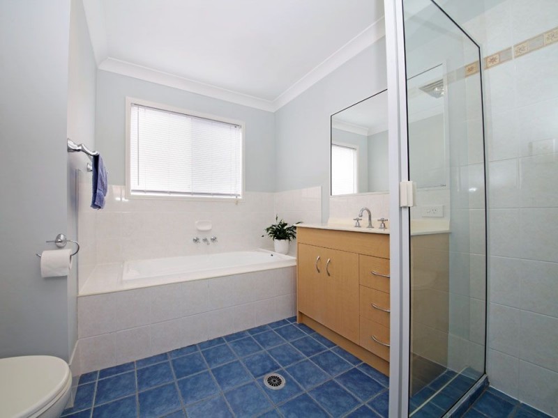 110 Cambridge Street, Rothwell QLD 4022